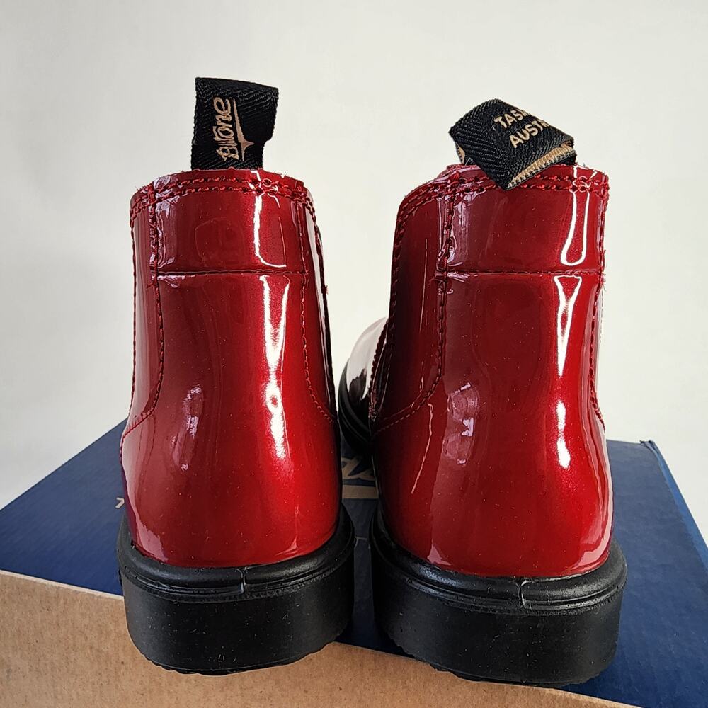 NEW Blundstone Girls 2255 Chelsea Boots Red Patent Kids Girls UK 3 4T - Picture 6 of 7